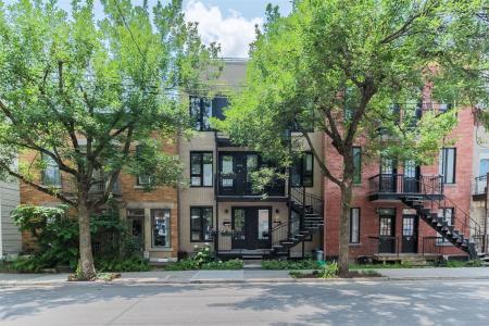 4692  Rue De La Roche, Montréal (Le Plateau-Mont-Royal), ケベック H2J 3J6, カナダ