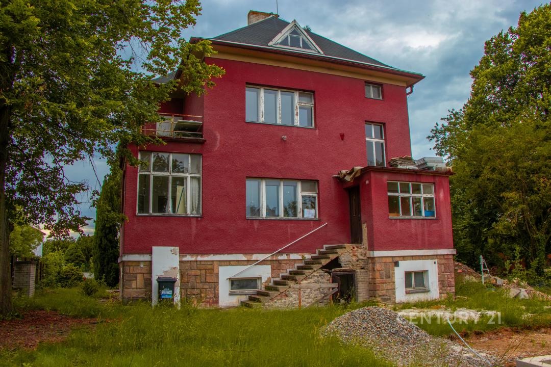 Poděbradova, Úvaly, Praha-východ 25082, República Checa