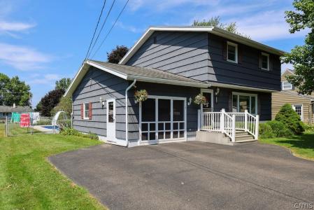 30 Frawley Drive, Fulton, New York 13069, USA