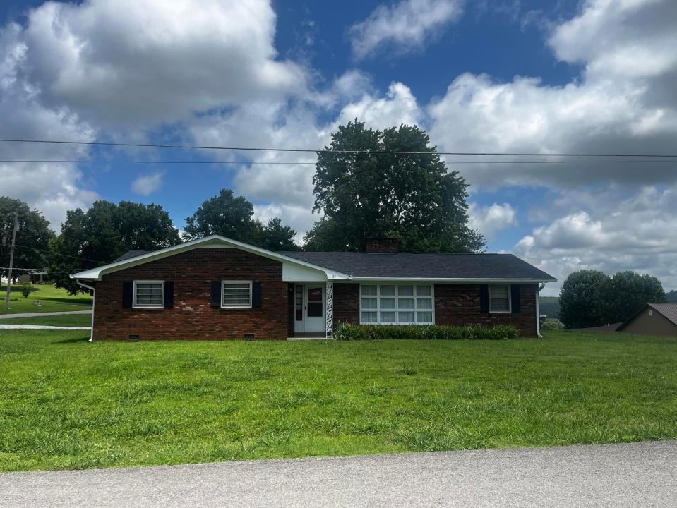 182 Harrison Avenue, Monticello, Kentucky 42633, USA