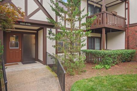 636 Sierra Vista Lane, Valley Cottage, New York 10989, USA