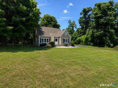 18 Norton Road, East Windsor, Connecticut 06016, USA