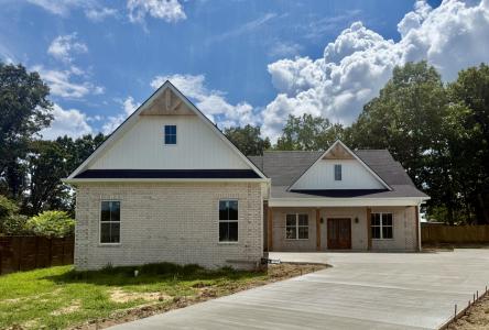 119 Settlers Trce, Tullahoma, Tennessee 37388, USA