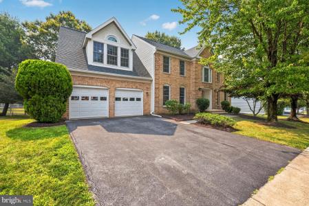 14107 Silent Wood Way, North Potomac, Maryland 20878, USA