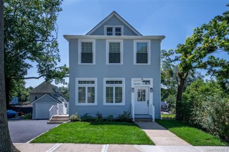 118 Pershing Avenue, New Rochelle, New York 10801, USA