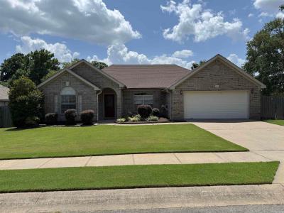 1995 Shelby Drive, Benton, Arkansas 72015, USA