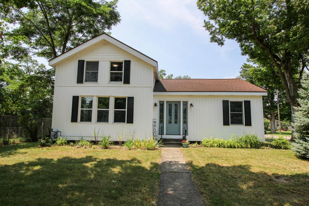 422 Maple Street, Three Rivers, Michigan 49093, Estados Unidos