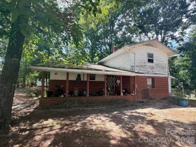 1663 Harris Henrietta Road, Forest City, North Carolina 28043, USA