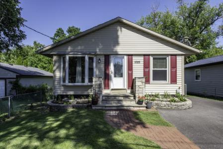 1025 Shady Lane Court, Round Lake Beach, Illinois 60073, USA