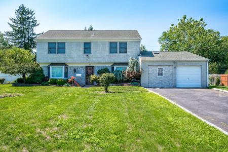 20 Tamarack Road, Somerset, New Jersey 08873, USA