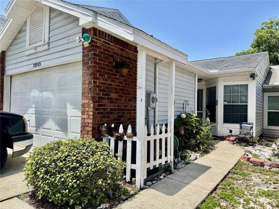 3121 BEECHER Drive E unit: D, Palm Harbor, Florida 34683, Stati Uniti