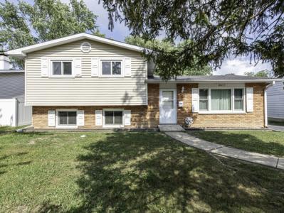 2417 Metropolitan Avenue, Waukegan, Illinois 60087, USA