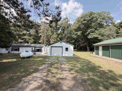 2976 S Clare, Harrison, Michigan 48625, États-Unis