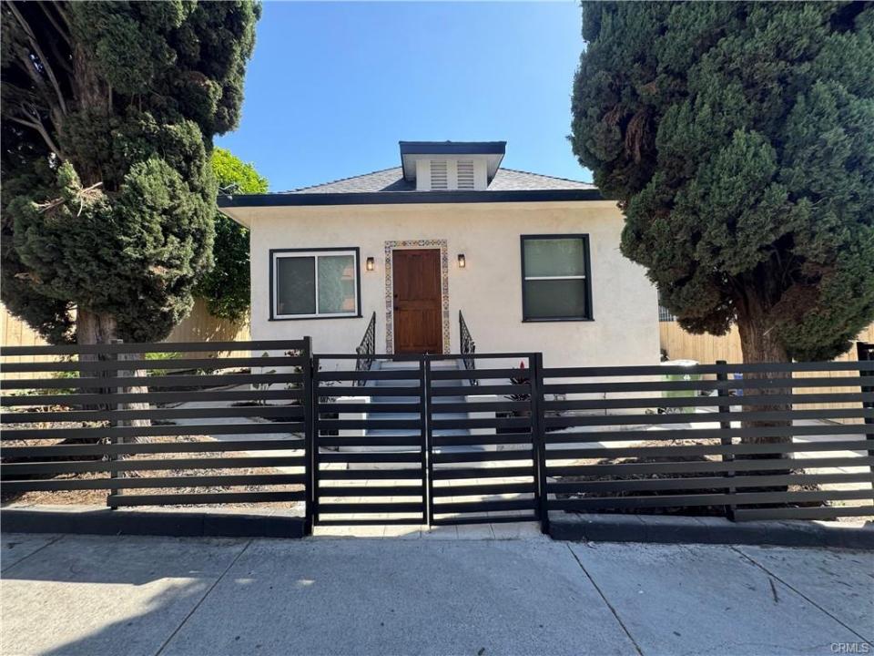 812 Al pine St., Los Angeles, Californie 90012, États-Unis