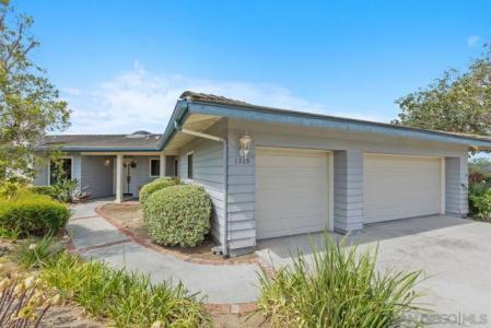 1315 Eagle Glen, Escondido, California 92029, USA