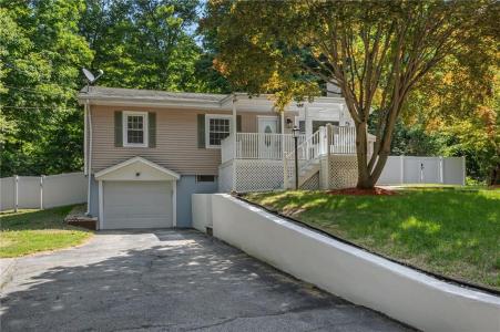5 Grove Street, Plainville, Massachusetts 02762, HOA KỲ