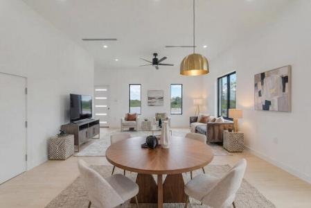 2 BEDROOM, 2.5 BATHROOM DUPLEX IN LOOKOUT GARDEN, Bodden Town, Grand Cayman, Quần Đảo Cayman