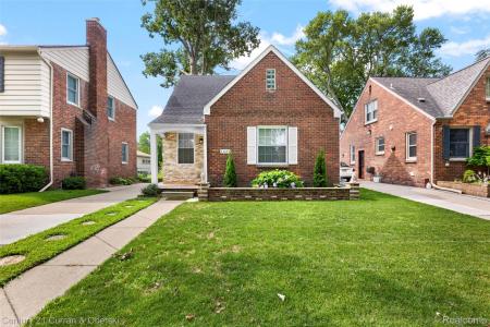 23035 Marlboro Street, Dearborn, Michigan 48128, Estados Unidos