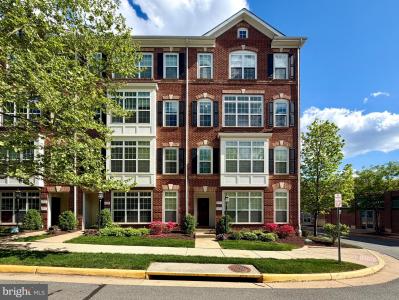 43523 Mahala Street, Leesburg, Virginia 20176, USA