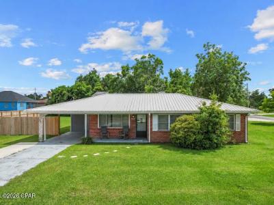 709 W 5th Street, Lynn Haven, Florida 32444, USA