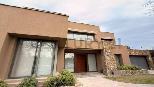 viamonte 4009, Chacras De Coria, Mendoza 5505, Argentina