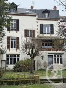 Montlucon, Alvernia 03100, Francia