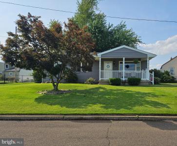 2015 SUMMIT AVENUE, CROYDON, Pennsylvanie 19021, États-Unis
