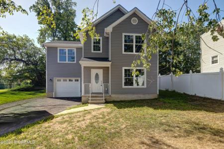 195 Greenwood Drive, Keyport, New Jersey 07735, USA