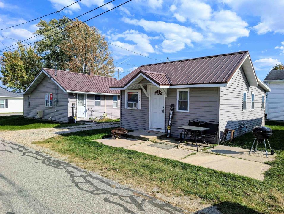707 Shoreline, Houghton Lake, מישיגן 48629, ארצות הברית של אמריקה