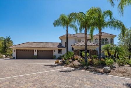 21100 Paseo Montana, Murrieta, California 92562, USA