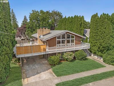 7647 SE Hawthorne BLVD, Portland, Oregón 97215, Estados Unidos