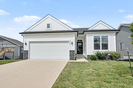 2930 Indigo Lane, Pella, Iowa 50219, USA