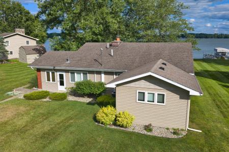 201 Lakeside Drive, Quincy, Michigan 49082, USA