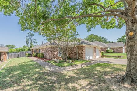 9265 Meandering Drive, North Richland Hills, Texas 76182, Estados Unidos