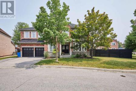 8 MACKELLER COURT, Ajax (northwest Ajax), Ontario L1T 0G2, Canadá