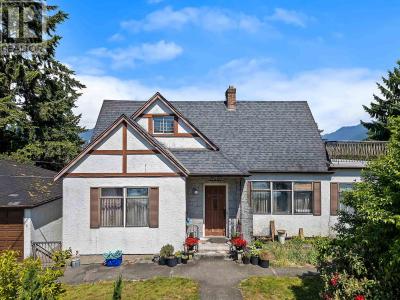 2587 YALE STREET, Vancouver, British Columbia V5K 1C1, Canada