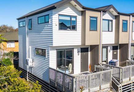 7/15 Rush Place, Mangere, 奧克蘭 2022, 新西蘭