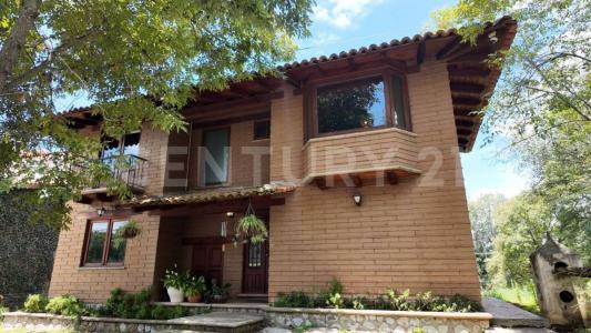 Hidalgo , condominio la Lima Int casa 9 E 500,, Tapalpa, Jalisco 49340, Mexique