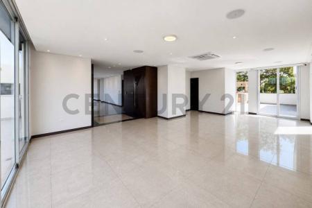 Av. San Martin entre 2do y 3er anillo, Calle Sarmiento (c/2), Edificio MAGNUM , Equipetrol, Santa Cruz 00001, Bolivia