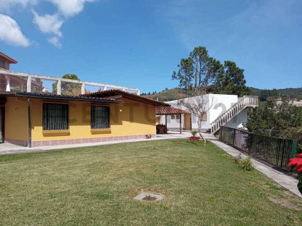 Calle Principal ., San Antonio De Los Altos, Miranda 1204, Venezüella