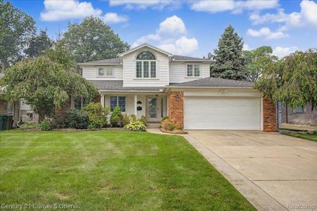 811 Nightingale Street, Dearborn, Michigan 48128, USA