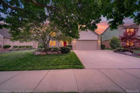 6585 Norwood Drive, Canton, Michigan 48187, États-Unis
