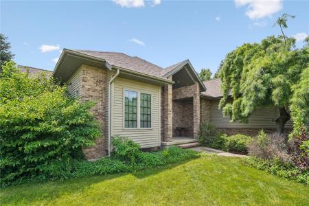704 18th Street W, Vinton, Iowa 52349, USA