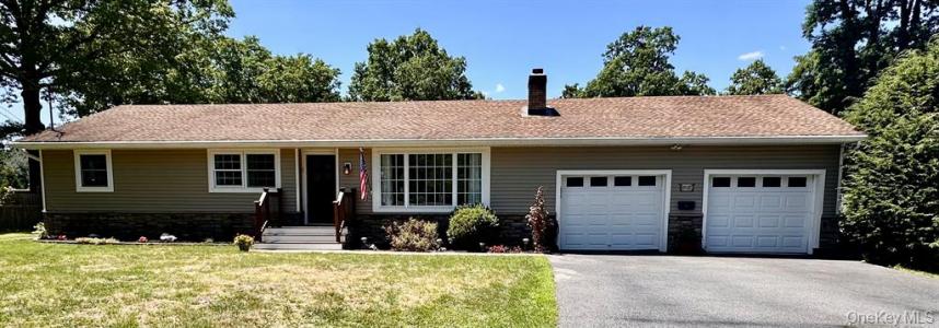 19 Closs Drive, Rhinebeck, New York 12572, USA