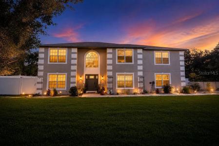 11083 Maybird Avenue, Weeki Wachee, Florida 34613, Estados Unidos