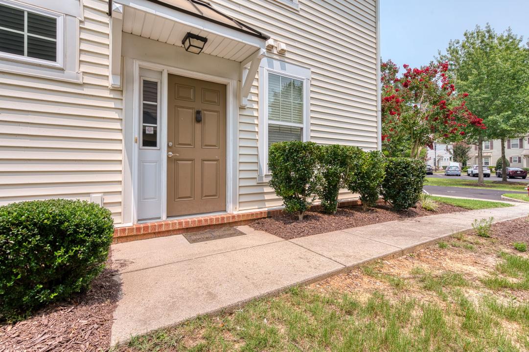 3215 Kenton, Toano, Wirginia 23168, USA