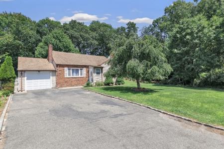 25 N. Forest Circle, West Haven, Коннектикут 06516, Соединенные Штаты