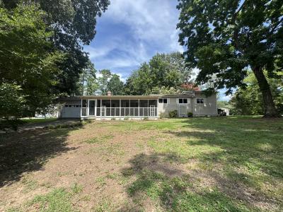 14225 Dogwood Rd., Athens, Alabama 35611