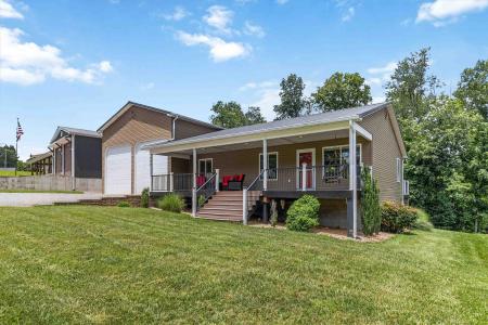 209 Indian Hills Drive, Russell Springs, 캔터키 42642, 미국
