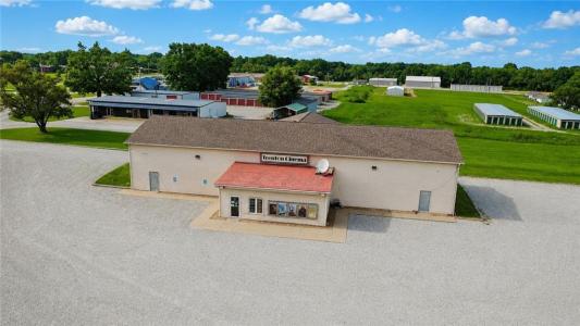 1204 Oklahoma Avenue, Trenton, Missouri 64683, USA